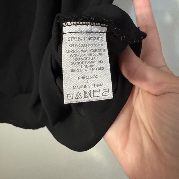 Lush Twist Front Blouse - Picture 3 of 4